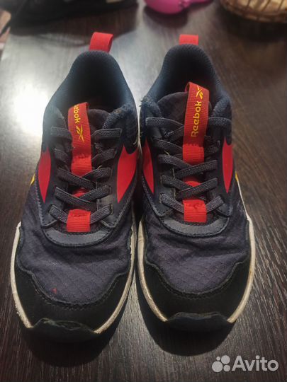 Продаю кроссовки