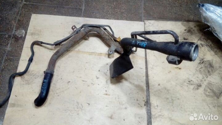 Горловина топливного бака Toyota Авенсис 3