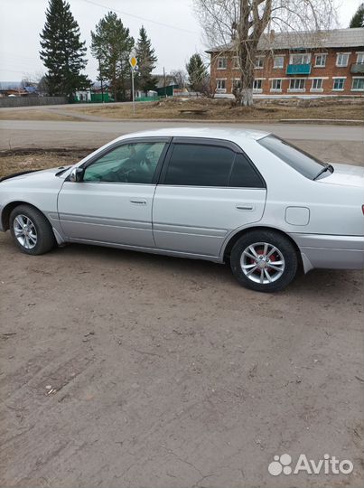 Toyota Corona Premio 2.0 AT, 2001, 350 000 км