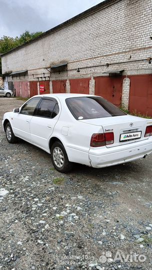 Toyota Camry 1.8 AT, 1995, 350 000 км