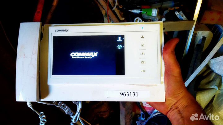 Цветной видеодомофон commax CDV-70KM