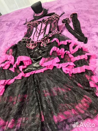 Карнавальный шикарный костюм для женщин