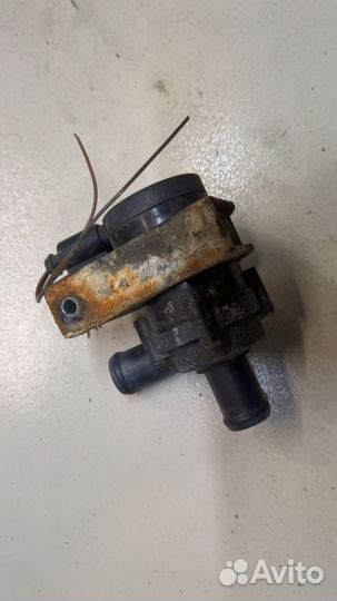 Насос водяной Audi A4 (B8)