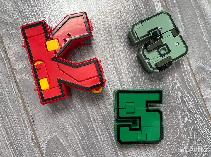 Игрушки, планшет, игры