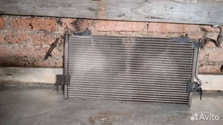 Радиатор кондиционера Citroen Berlingo 2.0HDI 2002