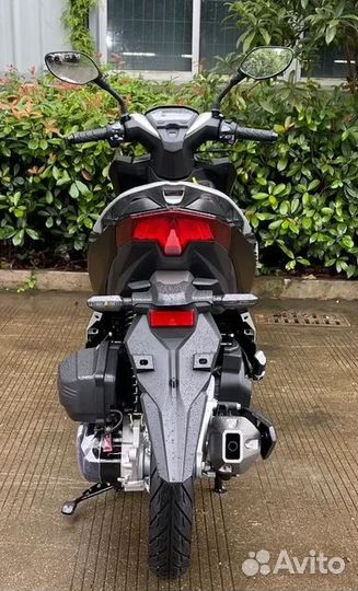 Скутер Vento Inferno-170cc(replica Honda Click)red