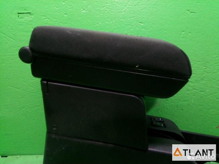 Подлокотник nissan xtrail