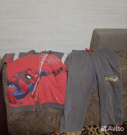 Спортивный костюм