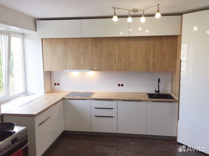 Кухонный гарнитур на заказ. Paccpoчкa дo 12 мecяцe