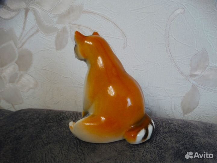 Фарфоровая статуэтка - Енот. лфз