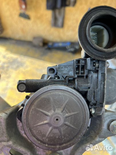 Стеклоподьемник toyota 85710ae010