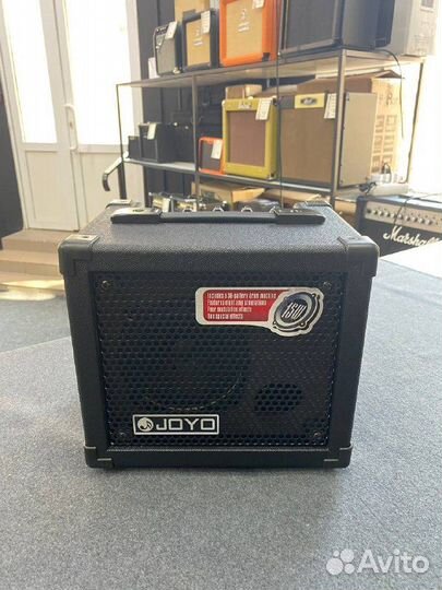 Гитарный комбоусилитель