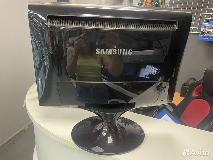 Монитор Samsung 20”