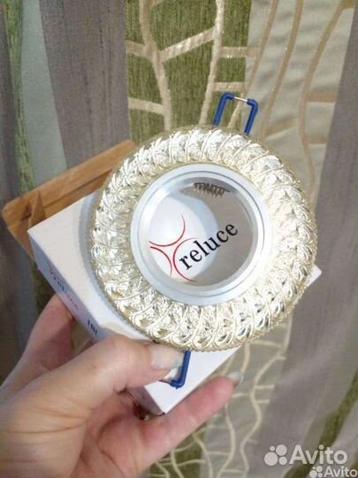 Потолочный светильник