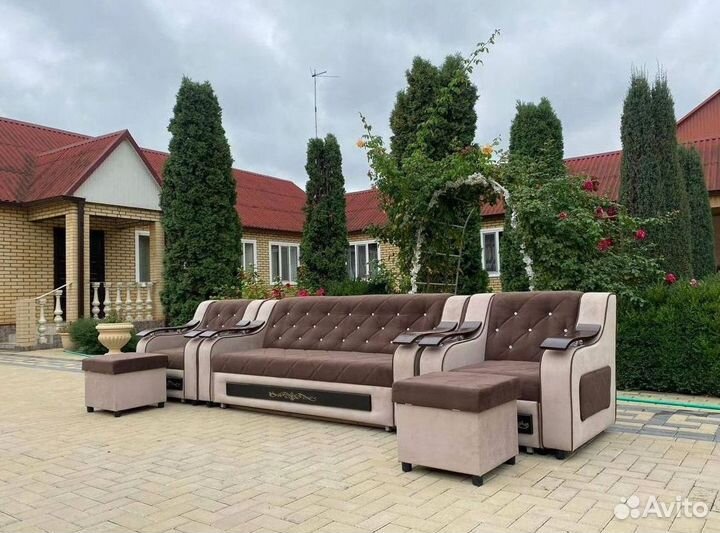 Диван в офис