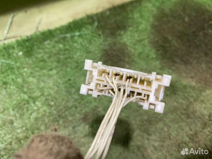 Разъём Toyota Rav4 ZCA26 1ZZ-FE 2001