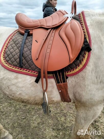 Седло для лошади полная ангийская сбруя