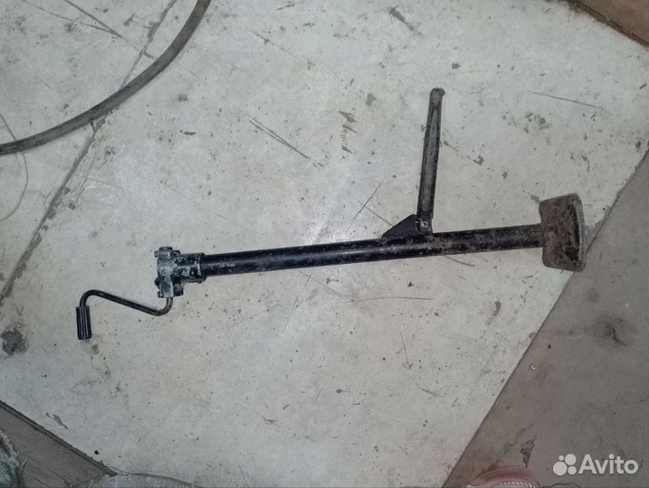 Домкрат для газ 24