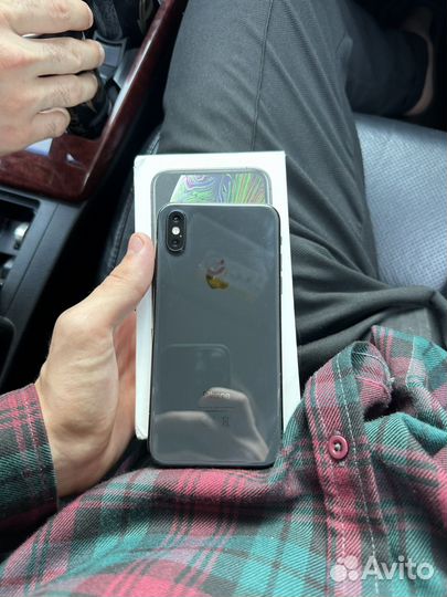 iPhone Xs, 64 ГБ