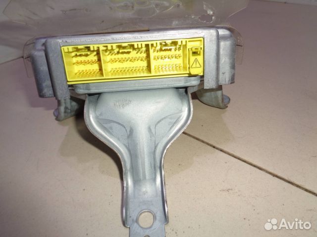 Блок управления airbag toyota MCU35W
