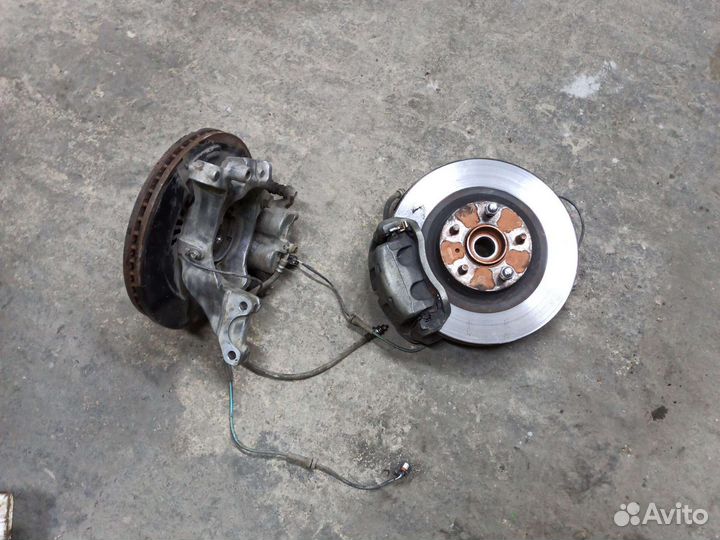 Кулак передний Nissan Murano Z51