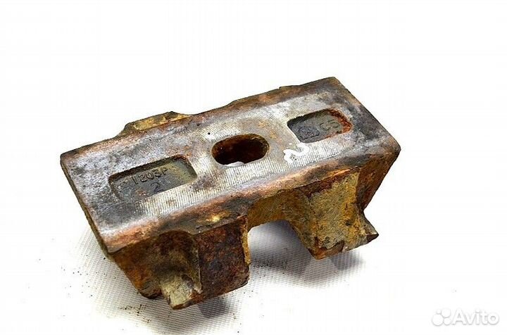 Клиновая проставка под рессору, ведущего моста, ле