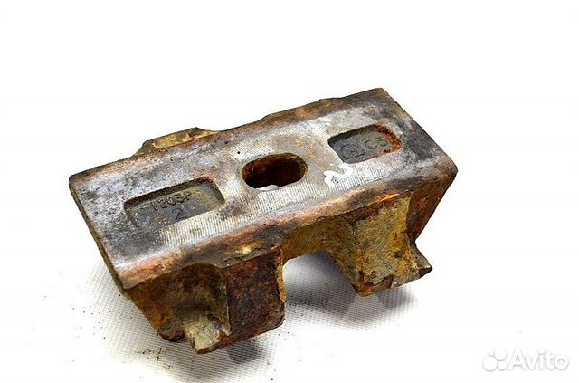 Клиновая проставка под рессору, ведущего моста, ле