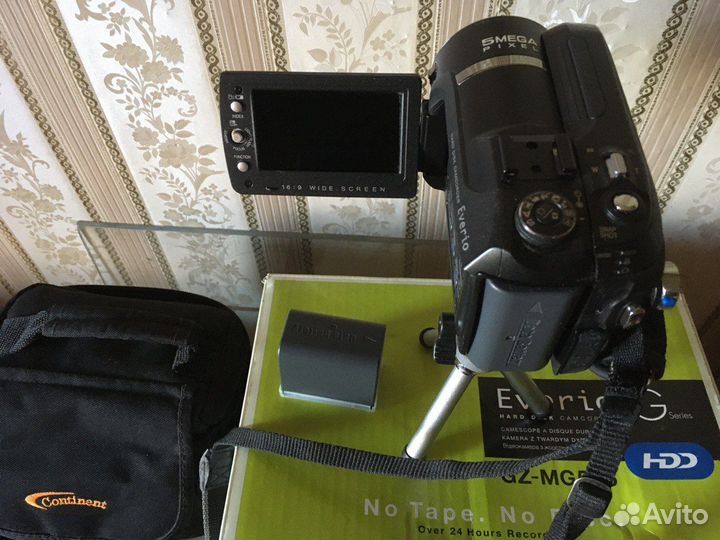Цифровая видеокамера JVC Everio