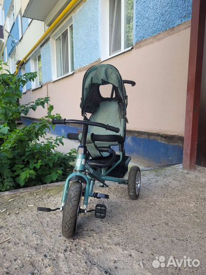 Трехколесный велосипед