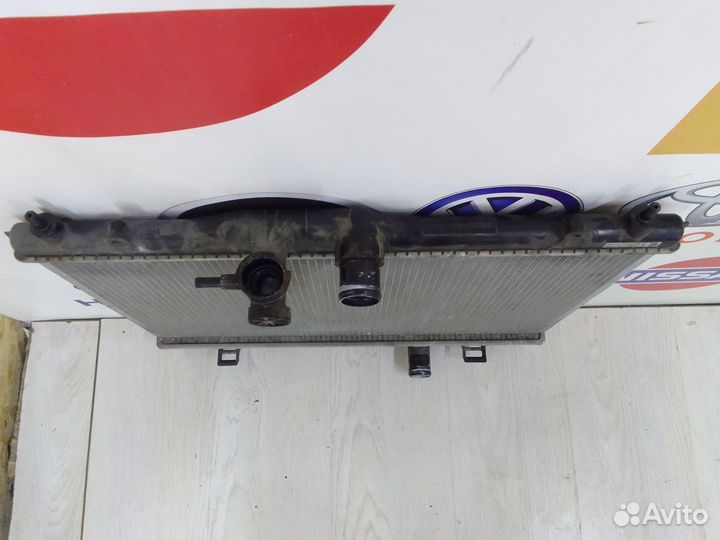 Радиатор охлаждения двигателя основной Nissan juke