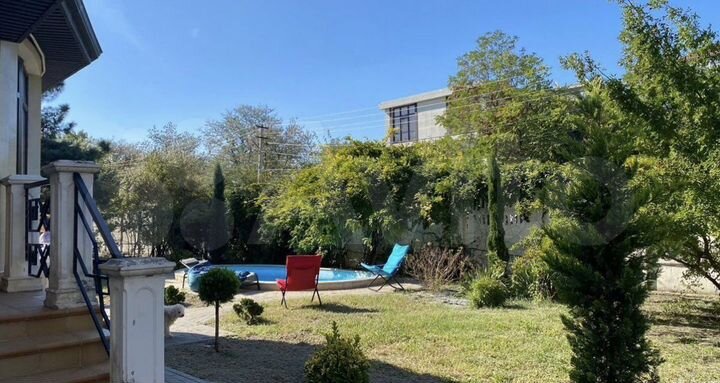 Дом 370 м² на участке 6 сот.