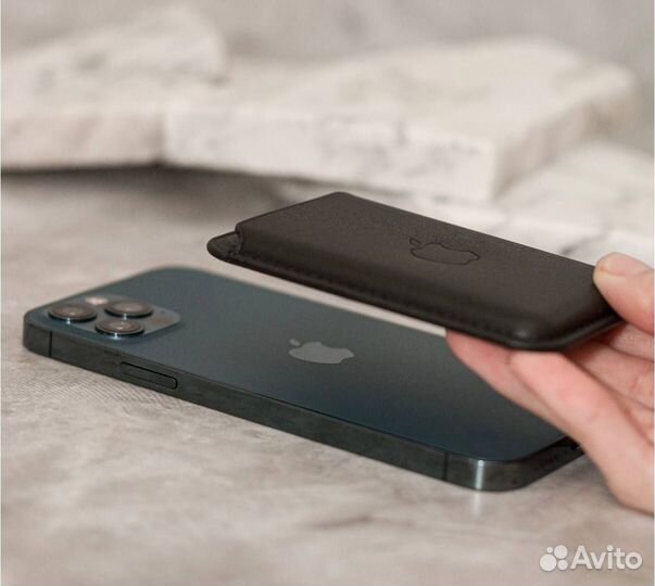 Кожаный чехол-бумажник MagSafe Wallet