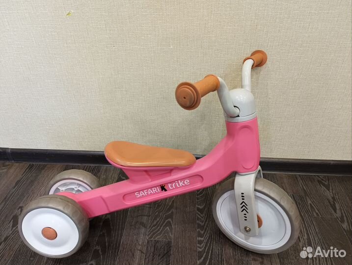 Беговел трехколесный