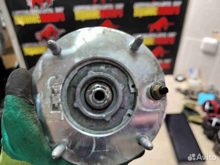 Пневмостойка передняя Land-Rover Range Rover L405