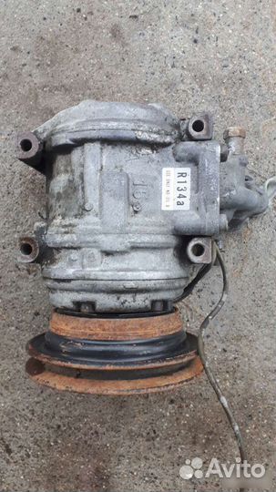 Компрессор кондиционера Mitsubishi Pajero 2