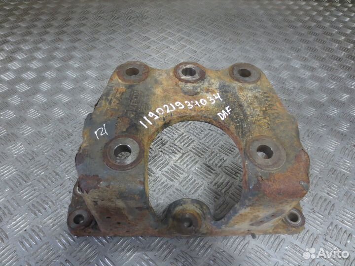 Кронштейн гура DAF 1603992