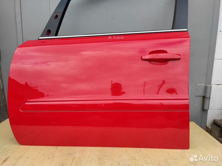 Дверь передняя левая на Opel Zafira B