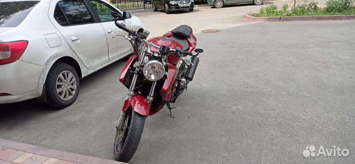 Honda VTR1000F
