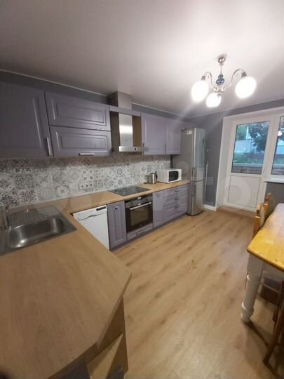 2-к. квартира, 65 м², 2/5 эт.