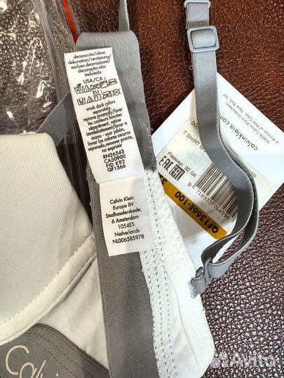 Бюстгальтер calvin klein