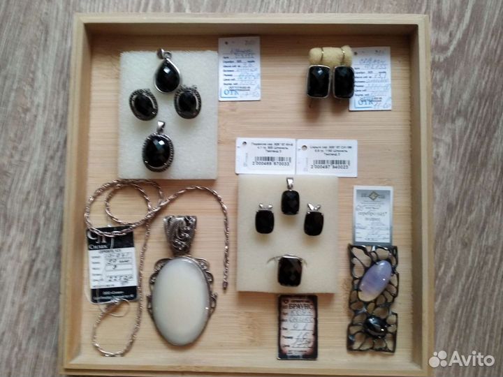 Серебряные изделия с натуральными камнями