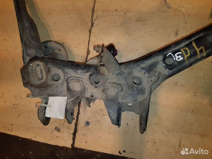 Рычаг задний левый Honda Civic 4D