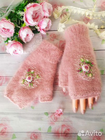 Митенки варежки женские из пуха норки с вышивкой