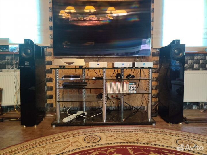 Morel Octave, PS audio (USA)