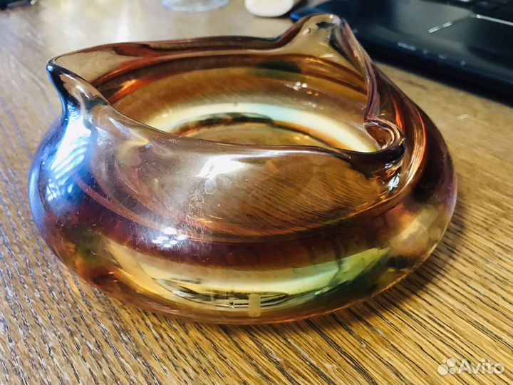 Пепельница гутное стекло