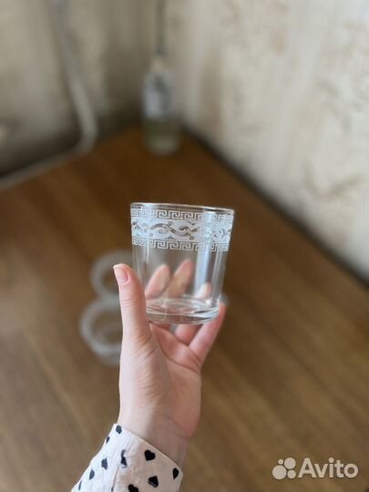 Набор стеклянных стаканов и стопки в подарок