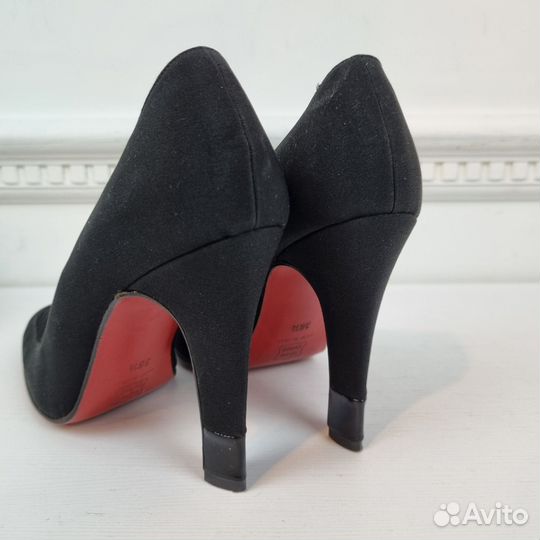 Туфли christian louboutin 36,5 оригинал