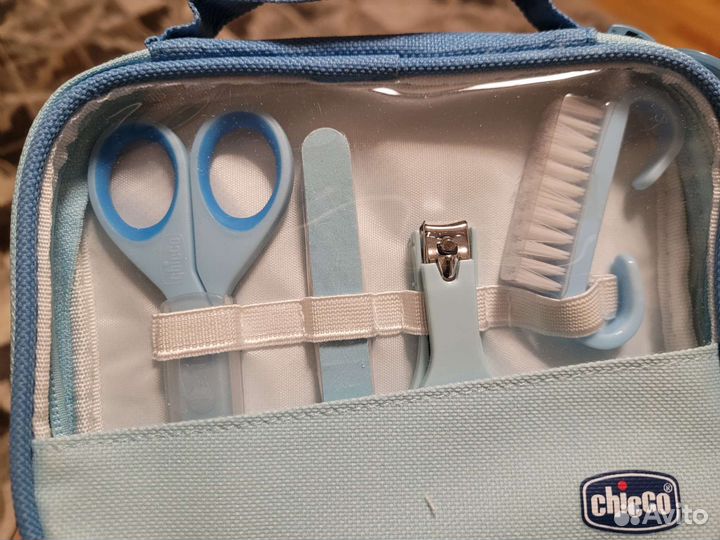 Набор Chicco в кошелке для ухода за малышей