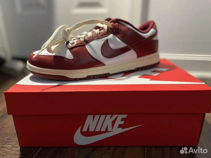 Nike Dunk Low Premium Vintage Red