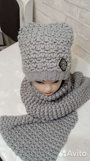 Шапка с шарфом женская